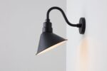 Outdoor Angle Shade Barn Light - 图片 3