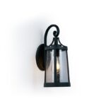 Outdoor Medium Wall Light